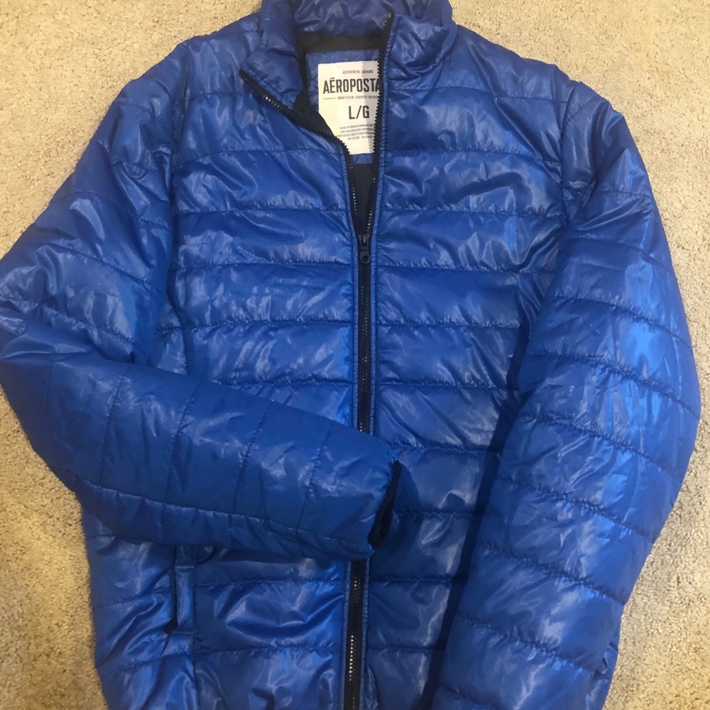 NEW Men’s size large puffer jacket.